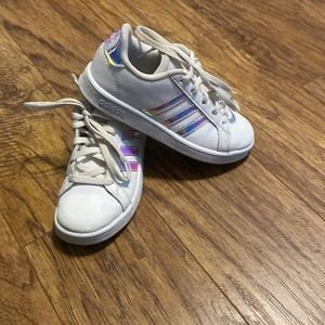 Kids adidas grand court sneaker